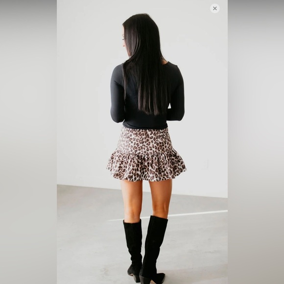 So Me Leopard Print Mini Skort Size XL Cream Black Brown Side Zipper Bubble Hem - Picture 2 of 13